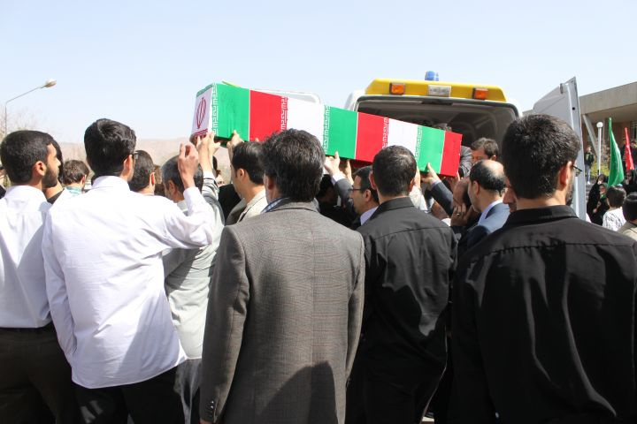 تشییع چهار شهید گمنام در دانشگاه 3
