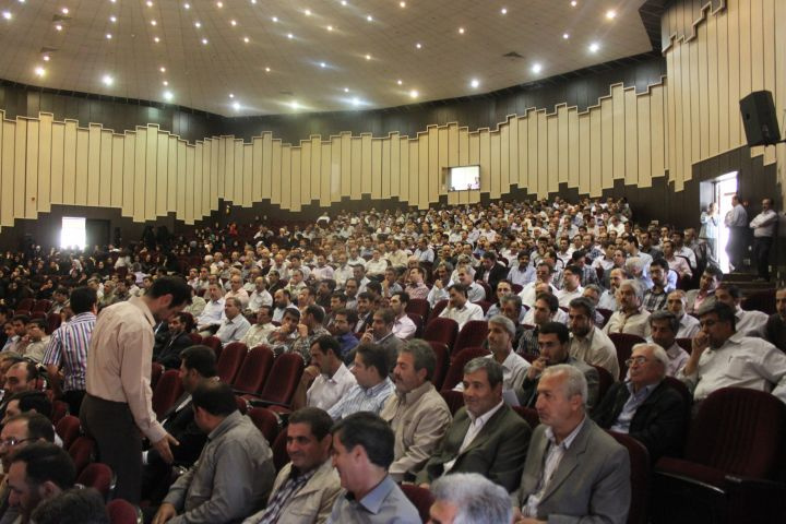 مراسم بزرگداشت هفته دولت و روز کارمنددر دانشگاه تبریز46