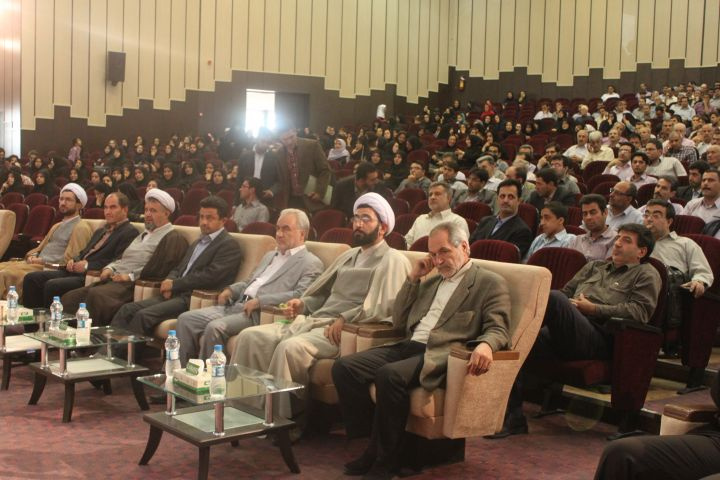 مراسم بزرگداشت هفته دولت و روز کارمنددر دانشگاه تبریز49